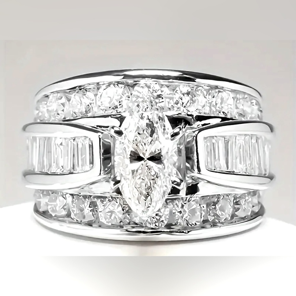 New engagement ring with white gold plated and rhinestone size 10